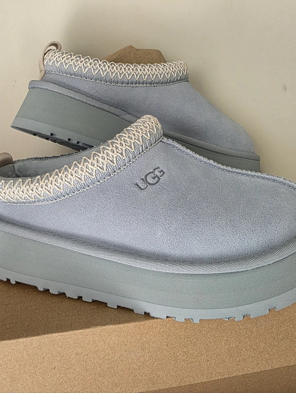 Authentic UGG Womens Tazz Slipper -Sea Foam - Picture 3 of 9